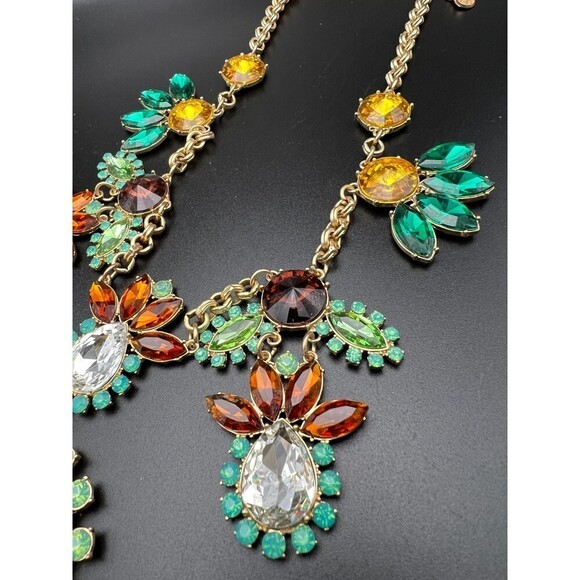 Colorful Statement Necklace - Picture 6 of 7